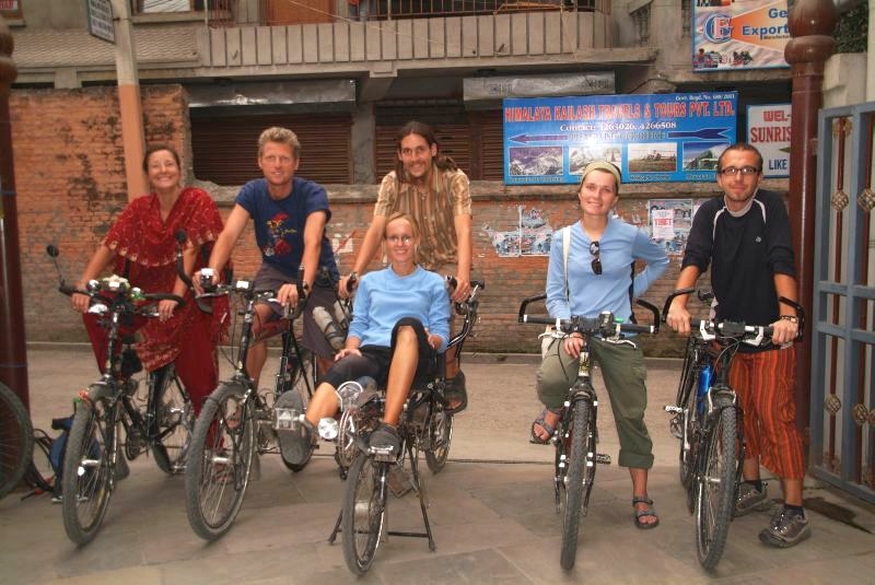 Nepal: Reiseradler unter sich