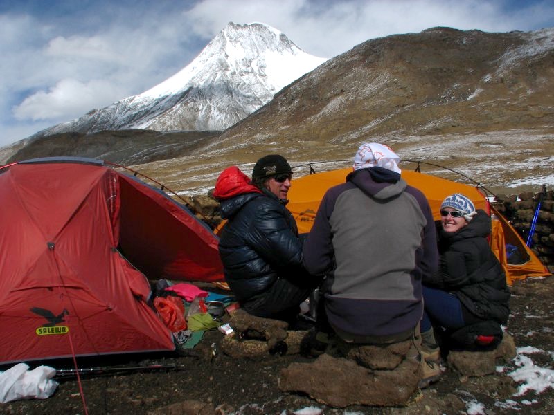 wandern in tibet 012 gemuetliches picknich.jpg	